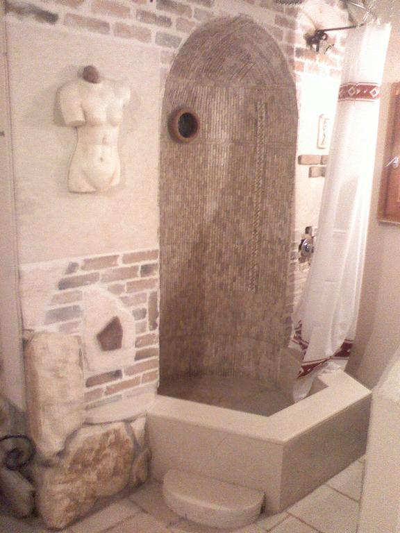 Musician'S Round House & Castello Villa Vatos Bilik gambar