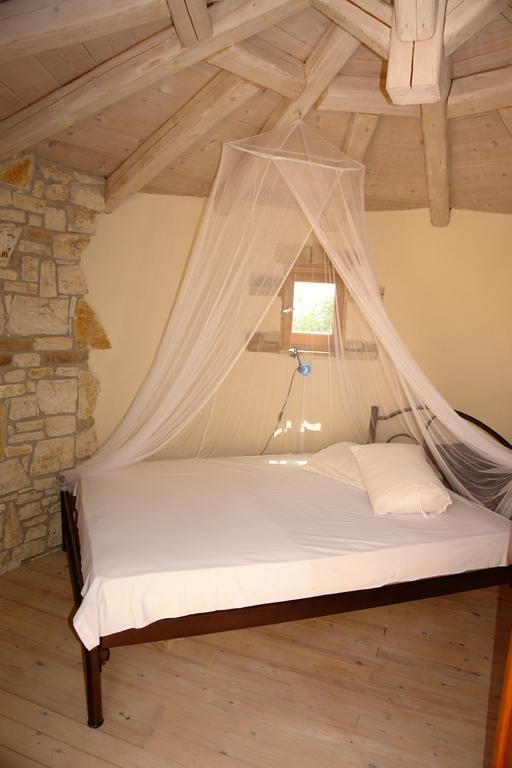 Musician'S Round House & Castello Villa Vatos Luaran gambar