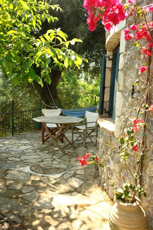 Musician'S Round House & Castello Villa Vatos Luaran gambar